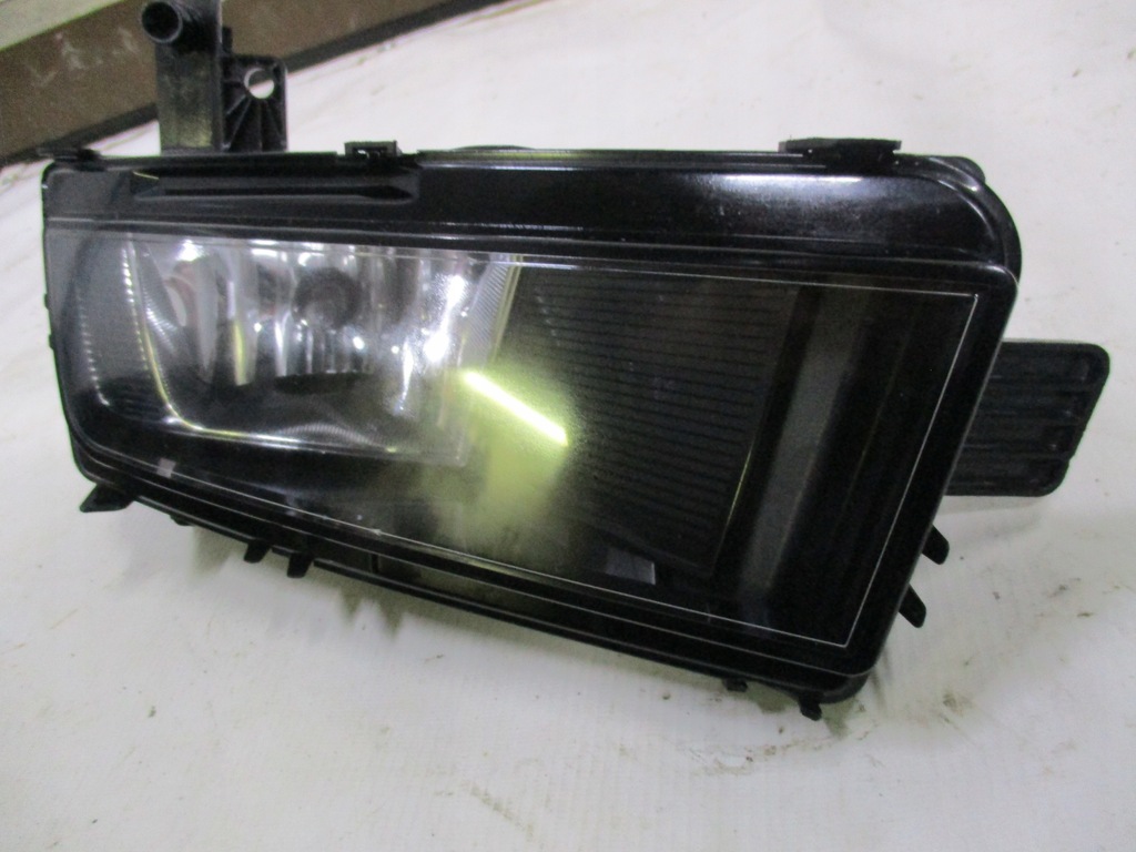 фото №6, Противотуманная фара левый vw touran 3 iii 15r- 5ta941661a