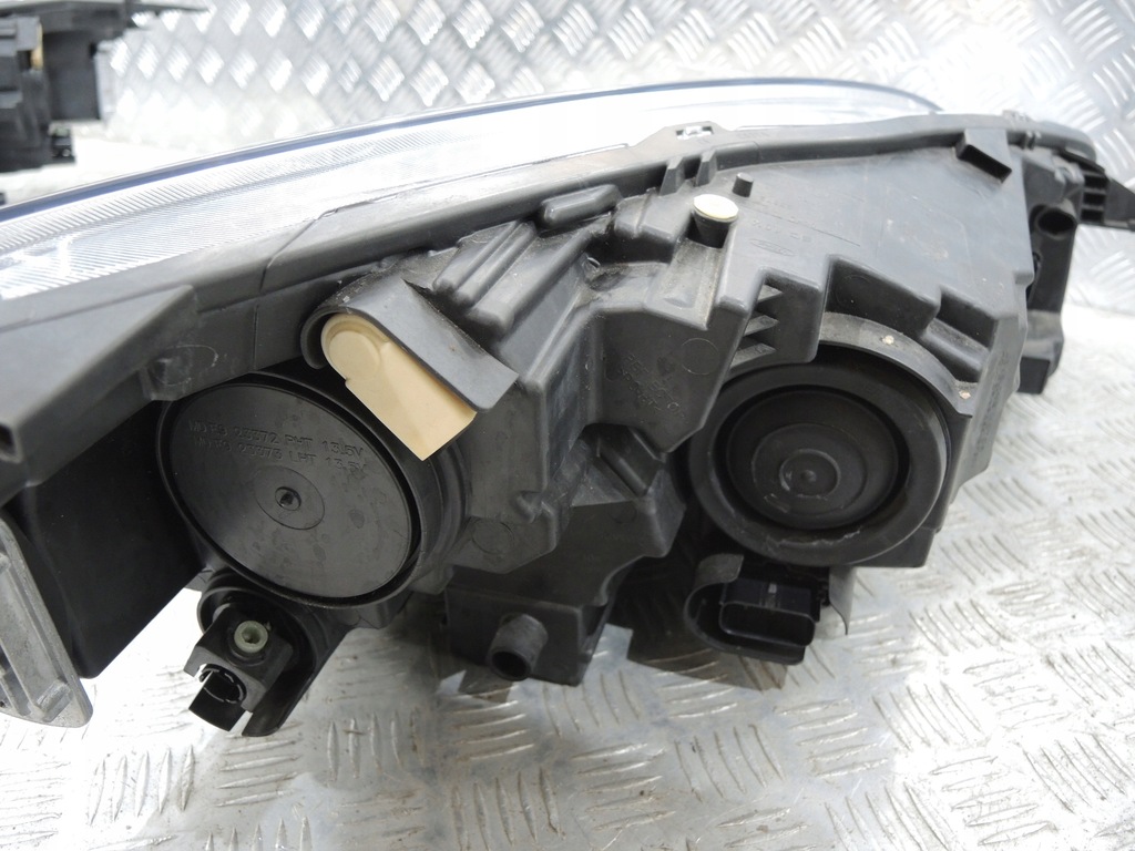 фото №8, Idealna лампа перед левая led + h7 ford kuga mk3 escape lv4b-13w030-ak