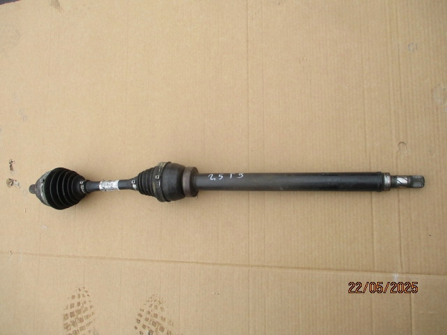 Купити Привідний вал права довга volvo s60 v70 2.5 p8689214