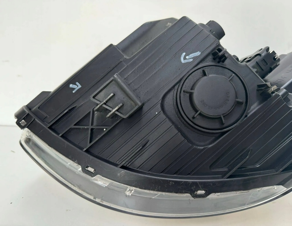 фото №7, Kia soul лампа правая перед передняя led 92102-e4