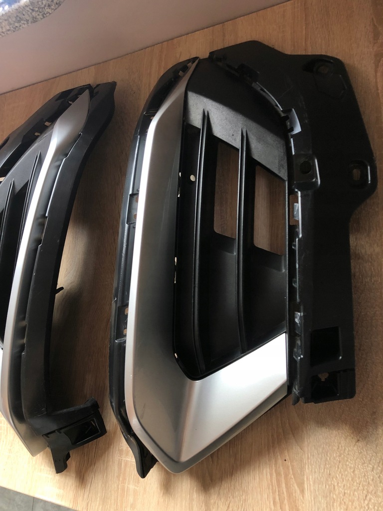 фото №8, Решётка бампера перед kia sportage 5 v 22- 86564-r2010 86563-r2010