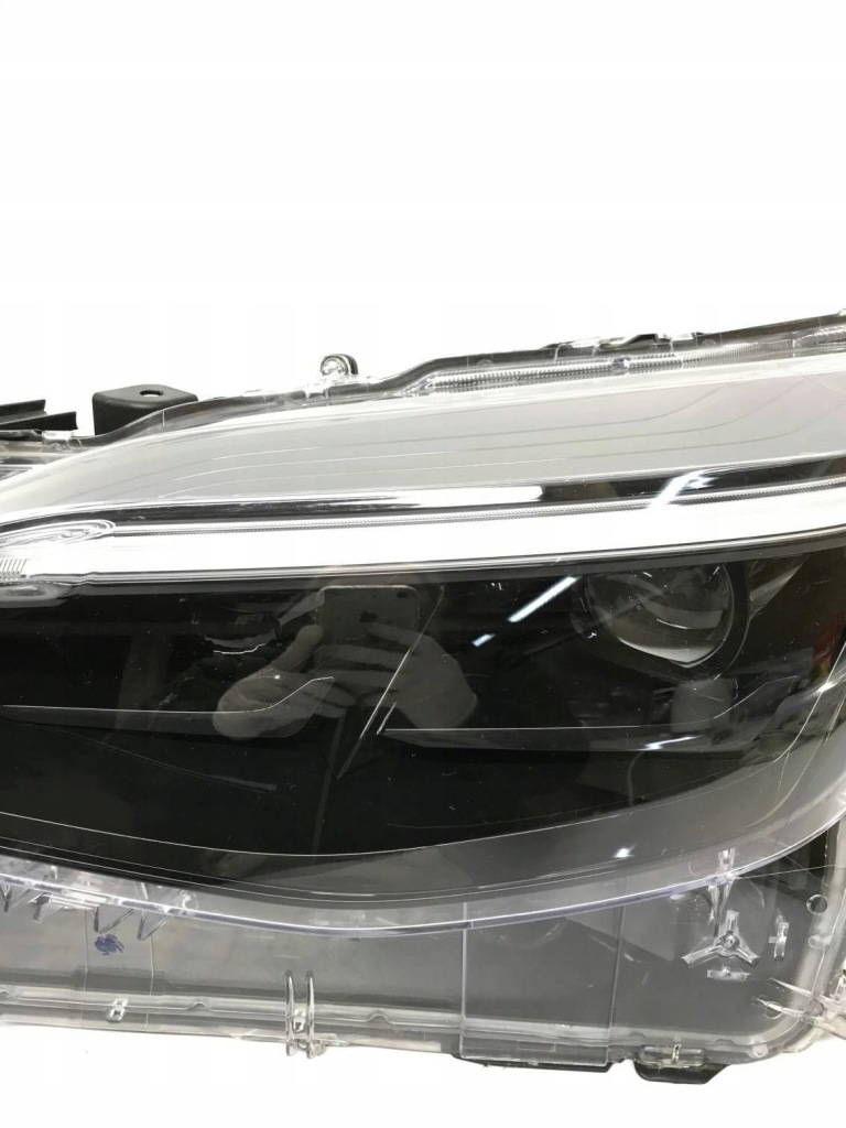 фото №5, Лампа перед левая yaris cross full led 0d-312