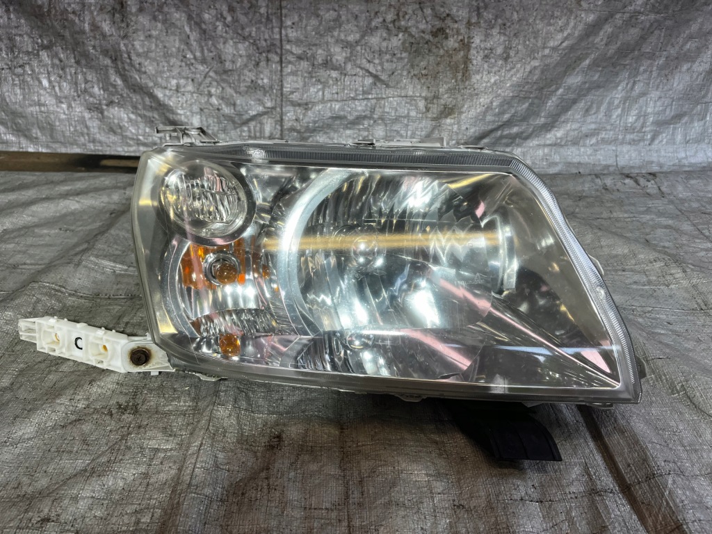 фото №1, Лампа передняя suzuki grand vitara ii