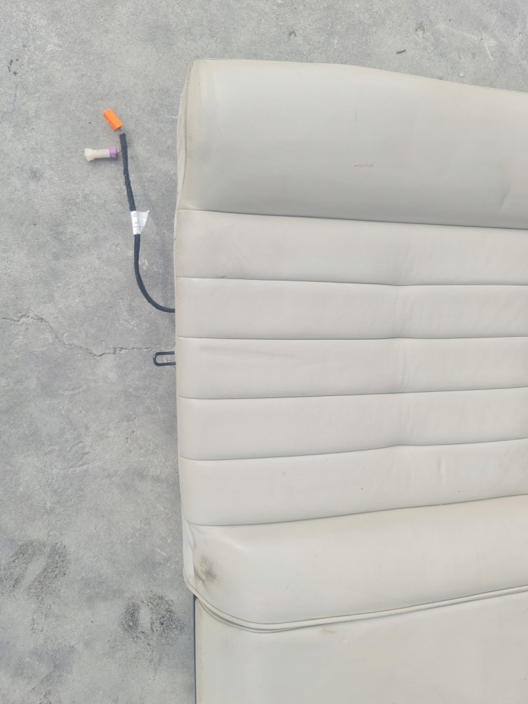 фото №3, Заднее сиденье спинка audi a8 d2 przed fl krem