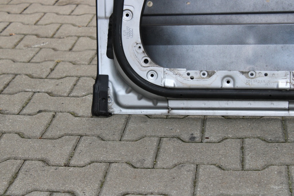 фото №8, Audi a8 d3 двері праве задня ly7w