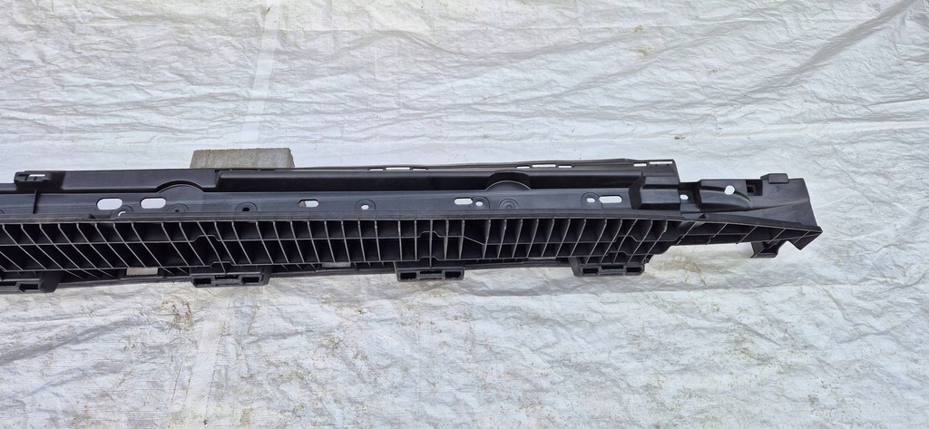 фото №6, Mercedes gls x166 15-19 кронштейн порог порог правого nowe org