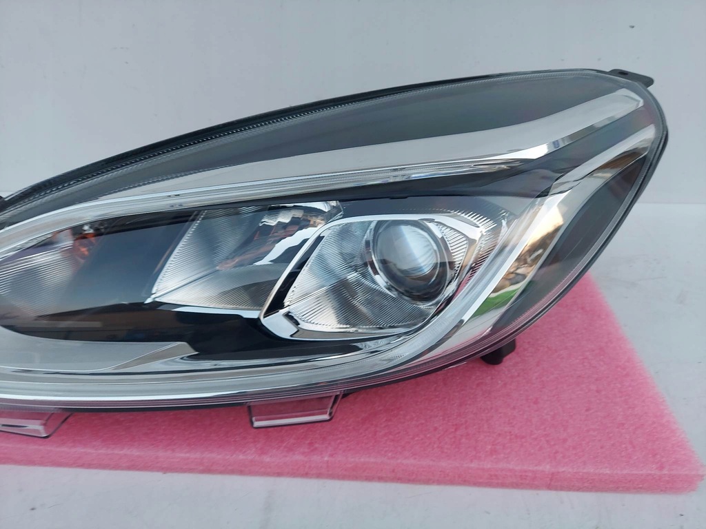 фото №13, Фара передний левая сторона ford fiesta mk8