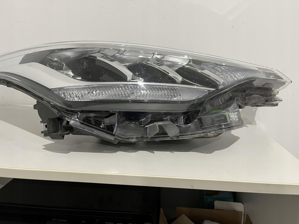 фото №10, Toyota c-hr chr lift лампа правий перед full led 81110-f4180