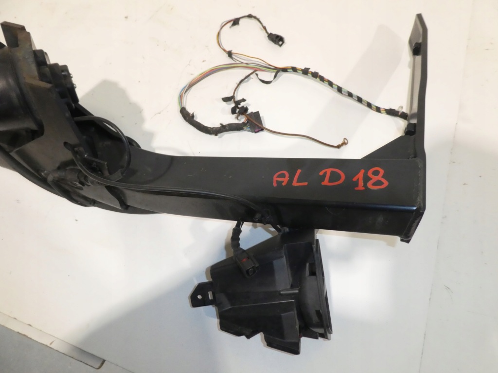 фото №5, Hak буксирувальний vw tiguan i lift 5n0803880p