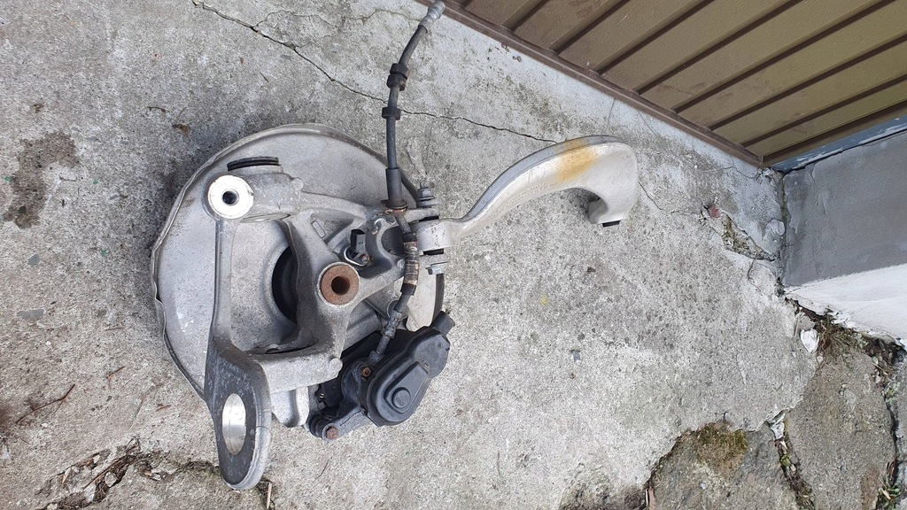 фото №6, Audi a4 b8 8k 8k0505431ap ліва поворотний кулак задня задня важіль