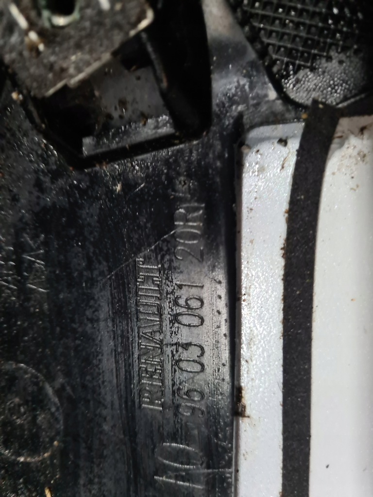 фото №6, Спойлер спойлер крышки renault zoe 960306120r