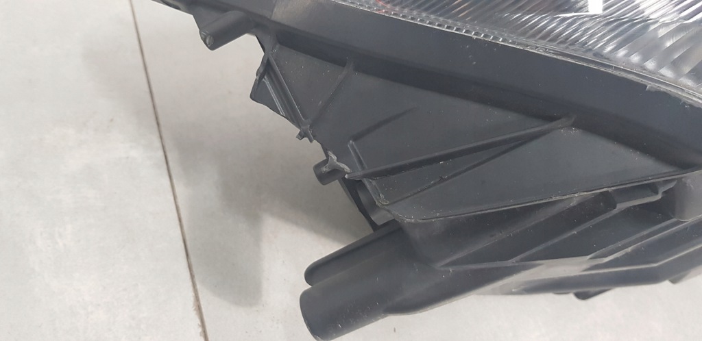 фото №7, Skoda fabia ii lift лампа правый перед фара линза