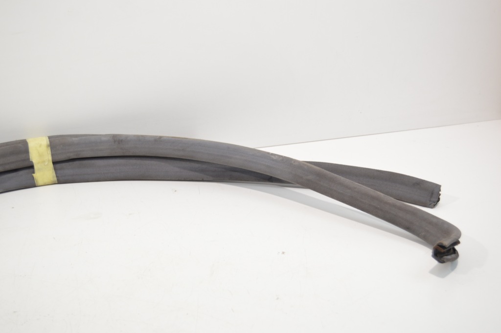 Уплотнители декоративные дверь серые mercedes e klasa w124 кабриолет  1246970851 с Разборки