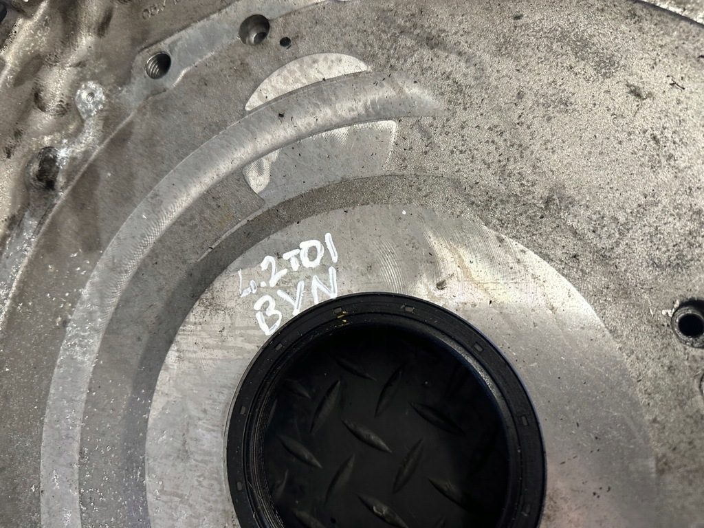 фото №6, Захист корпус розподільного валу audi a8 d3 q7 4.2 tdi bvn 057103173q