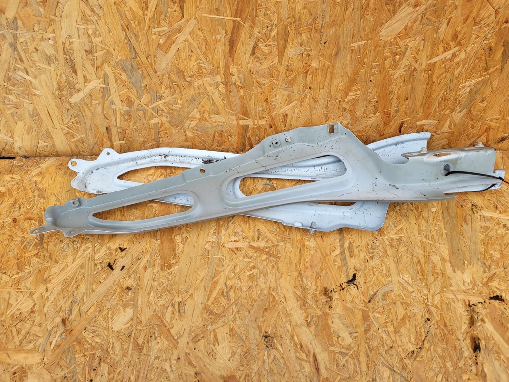 фото №4, Кронштейн крила r + l renault scenic iv 4 комплект