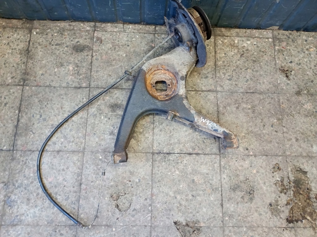 фото №10, Рычаг нижний левый задняя mercedes w123 kombi