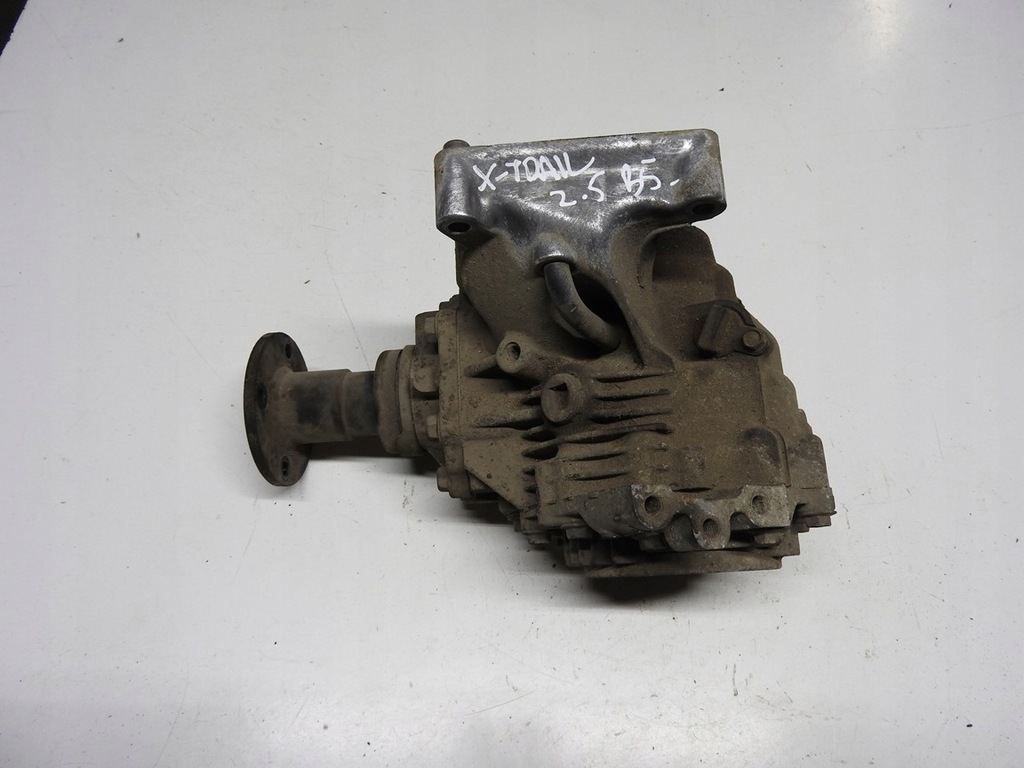 фото №1, Nissan x-trail t30 2.5 редуктор