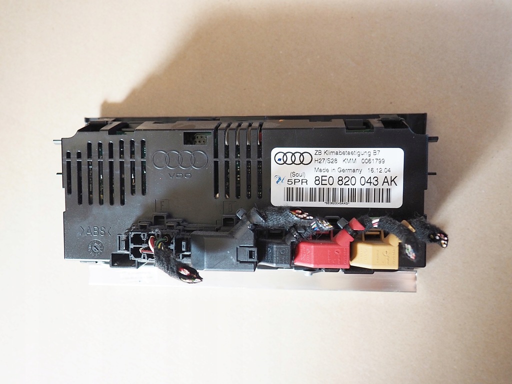 фото №7, Audi a4 b7 2004-08 панель обдув кондиціонера 8e0820043ak