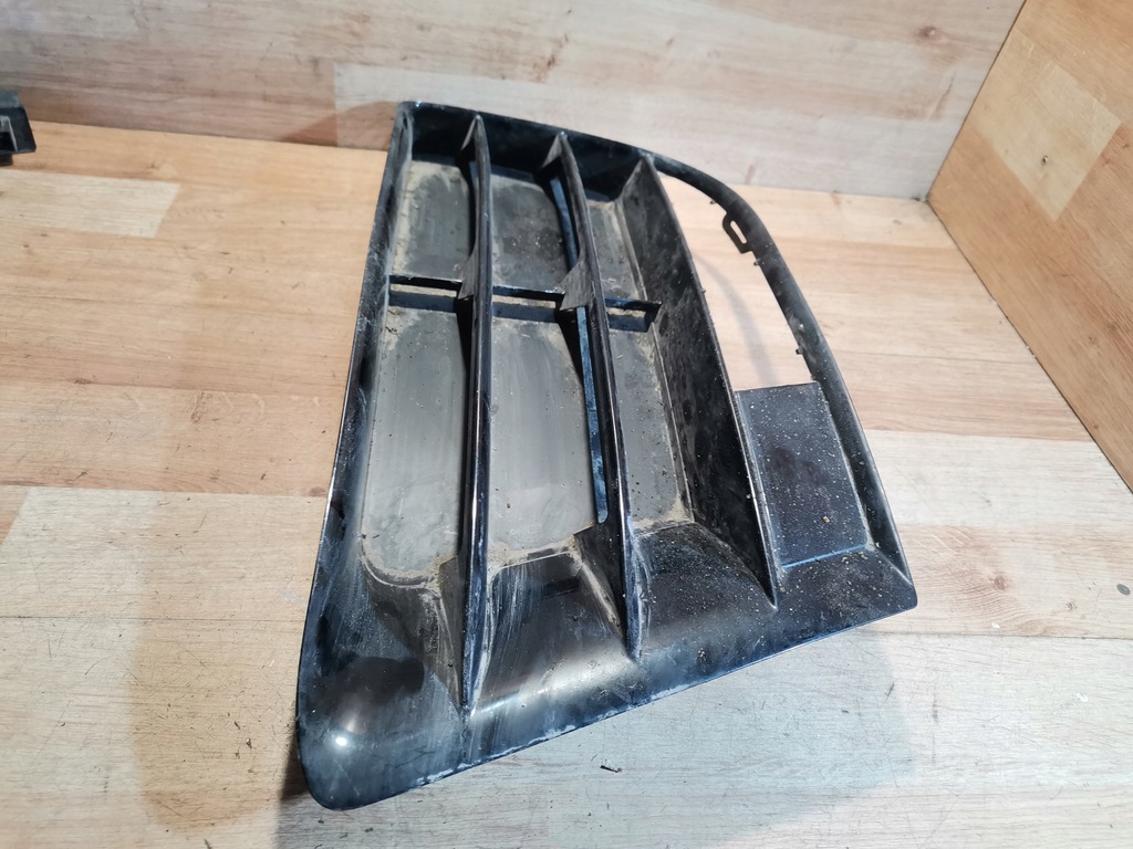 фото №9, Решётка заглушка правая бампер перед vw scirocco r-line 08- 1k8853950