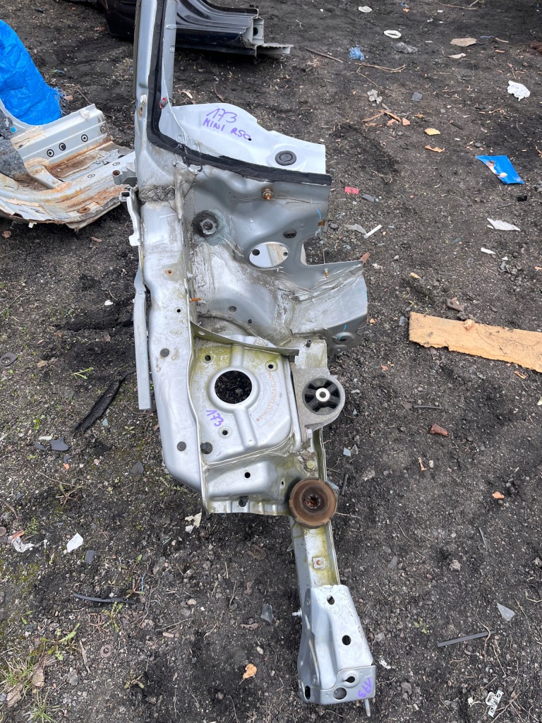 фото №1, 173 mini r50 лонжерон чверть права перед