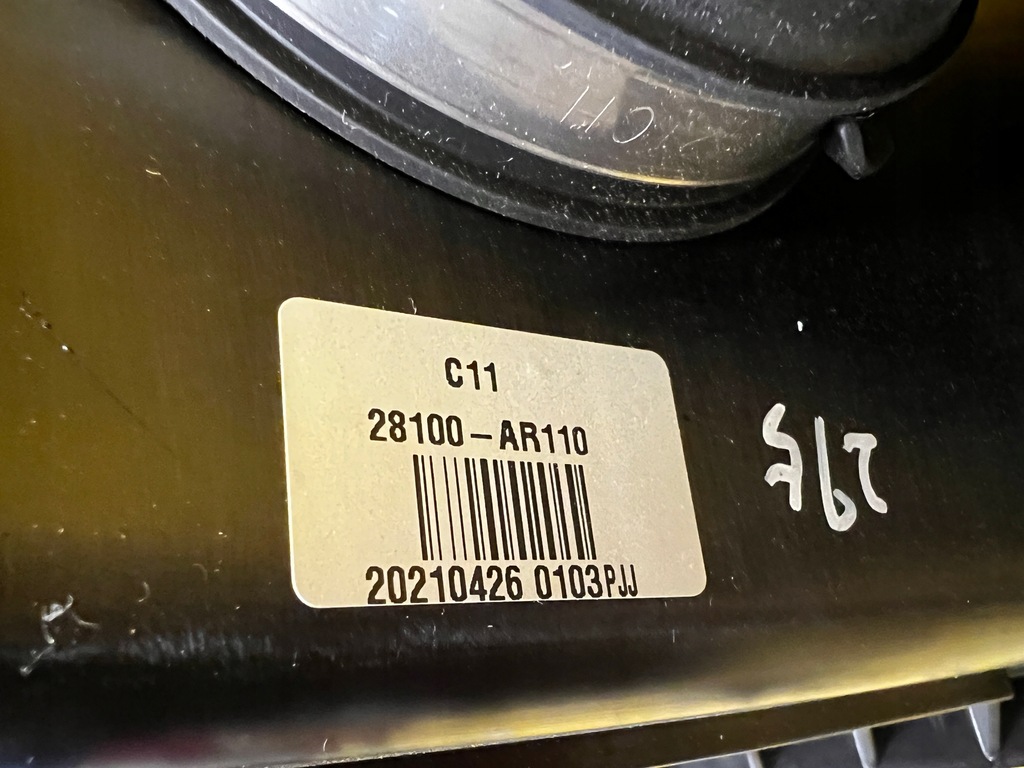 фото №11, Корпус фильтра воздуха воздухозаборник расходомер genesis gv70 2.5l
