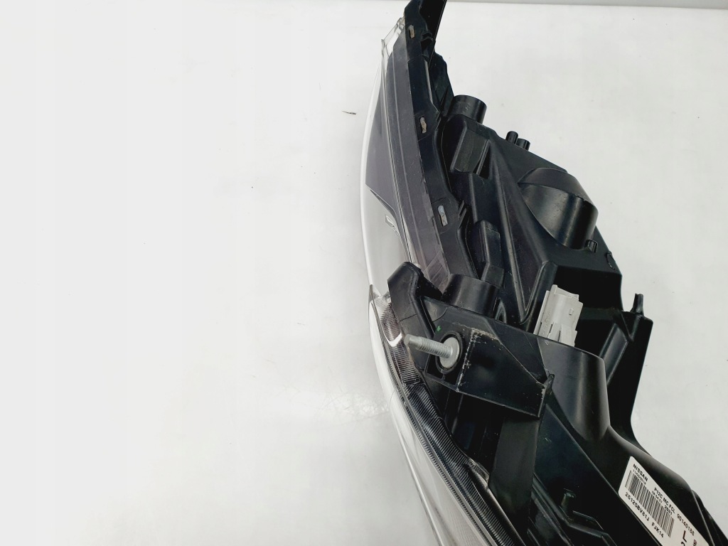 Фара ліва перед верхній drl led nissan juke 1 f15 рестайлінг  15r+ оригінал європа !!! Ціна