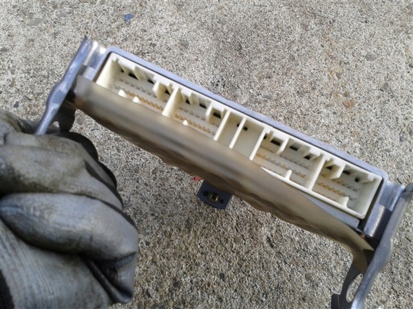 фото №5, Бортовой компьютер двигателя corolla e12 2.0 d4d 89666-02120