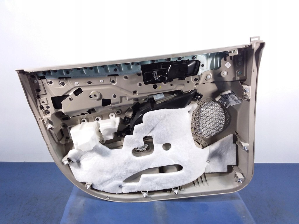 фото №7, Chrysler town country v обшивка дверь правый перед