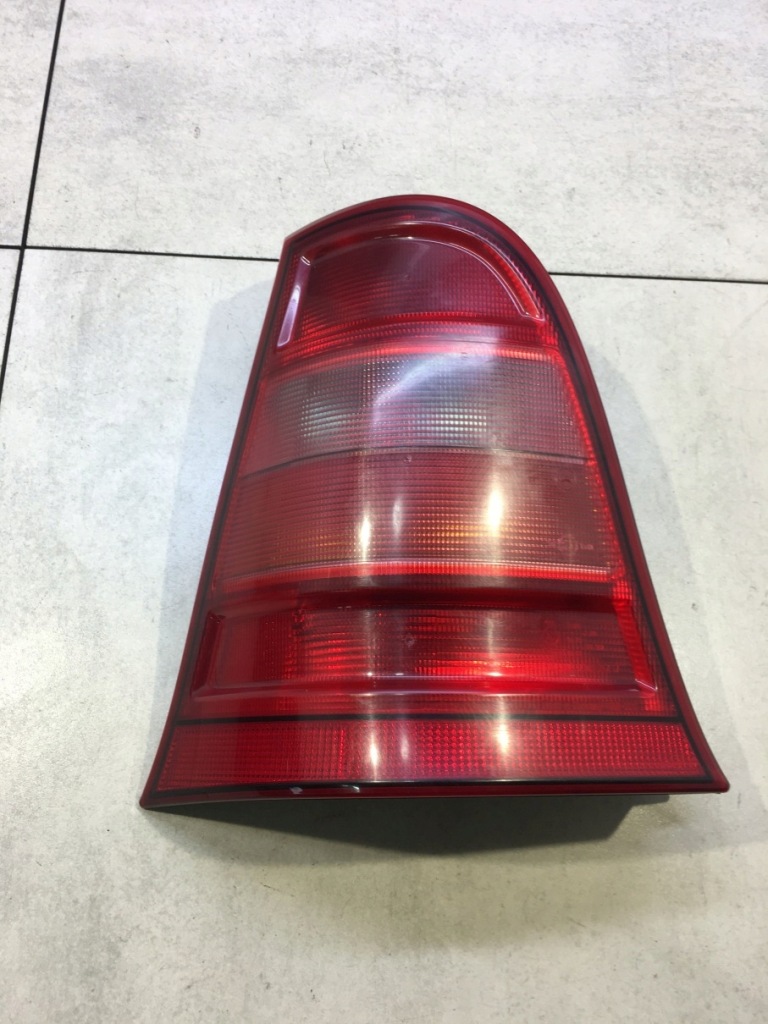 Купити Лампа лівий задній mercedes w168 1.4