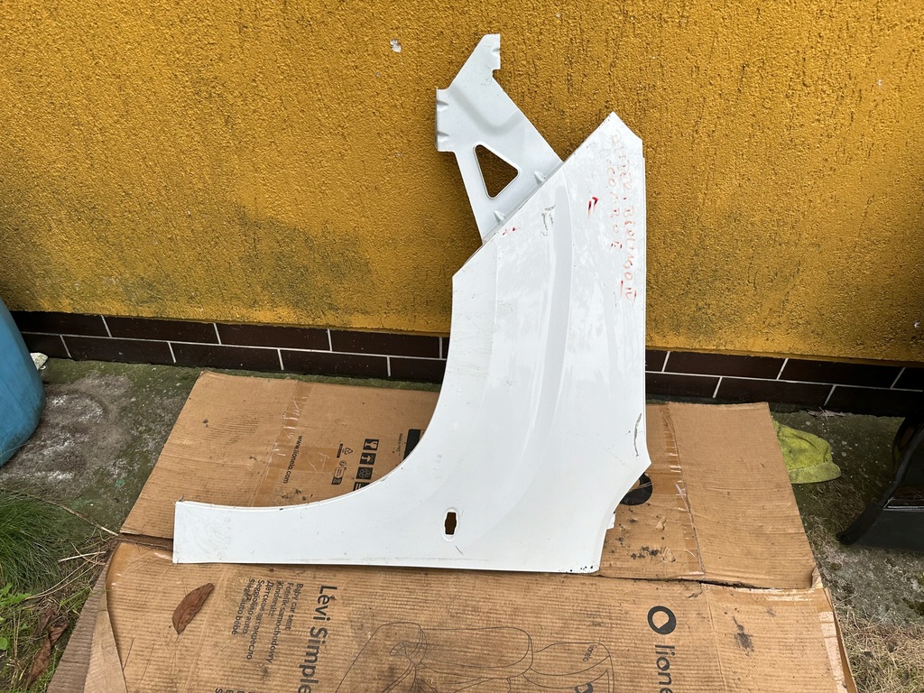 фото №1, Berlingo partner combo крыло левый передний