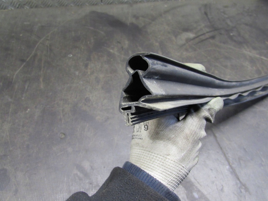 фото №11, Молдинг прокладка peugeot 3008 i 09-13r 9688219280