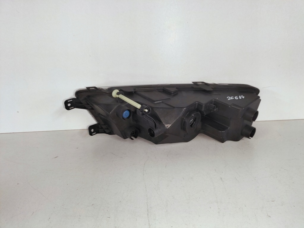 фото №4, Протитуманна фара лампа правий skoda rapid 12-17 led