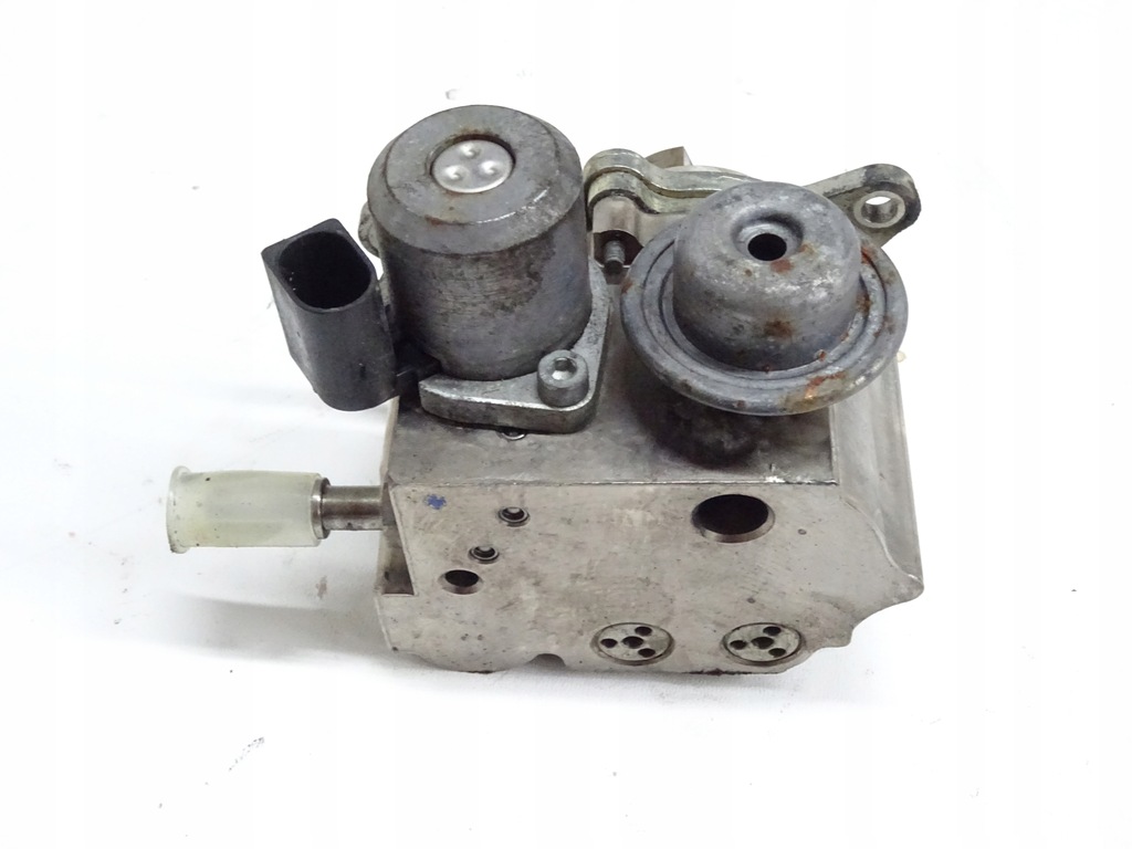 фото №1, Peugeot 3008 1.6 thp насос топлива