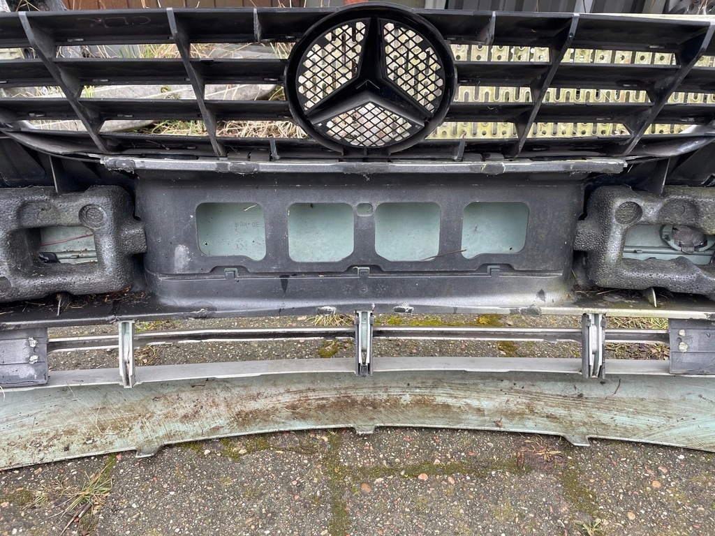 фото №10, Mercedes clk w209 przedlift бампер передний kompletny решётка радиатора