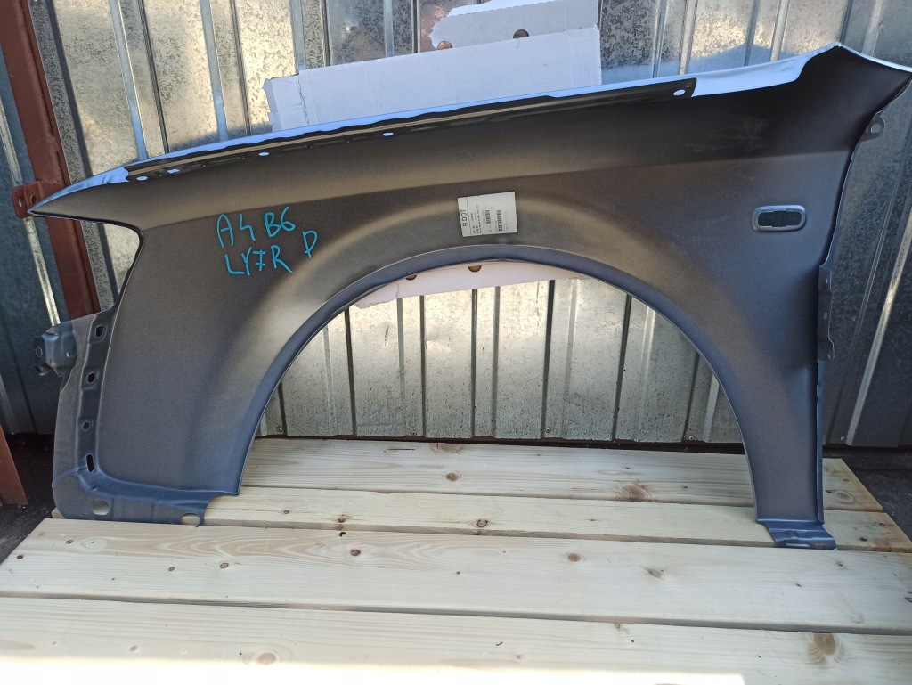 Крыло  правый  перед audi a4 b6 ly7r оцинкованный Киев