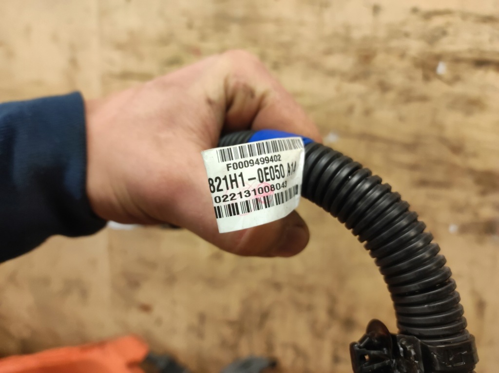 Кабель шланг електропроводка заряджання живильний акумулятора highlander xu70 iv 4 Оригінал