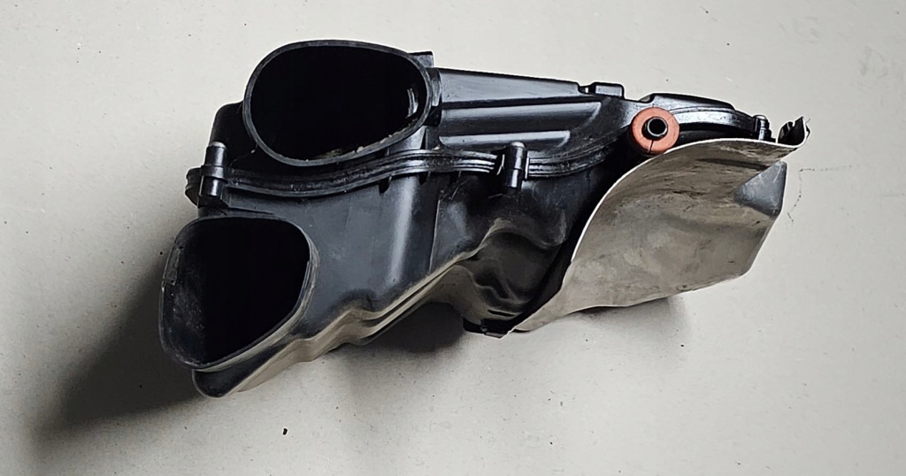 фото №10, Bmw 5 f10 f11 gt f07 6 f06 f12 f13 7 f01 f02 5.0i корпус фільтр повітря