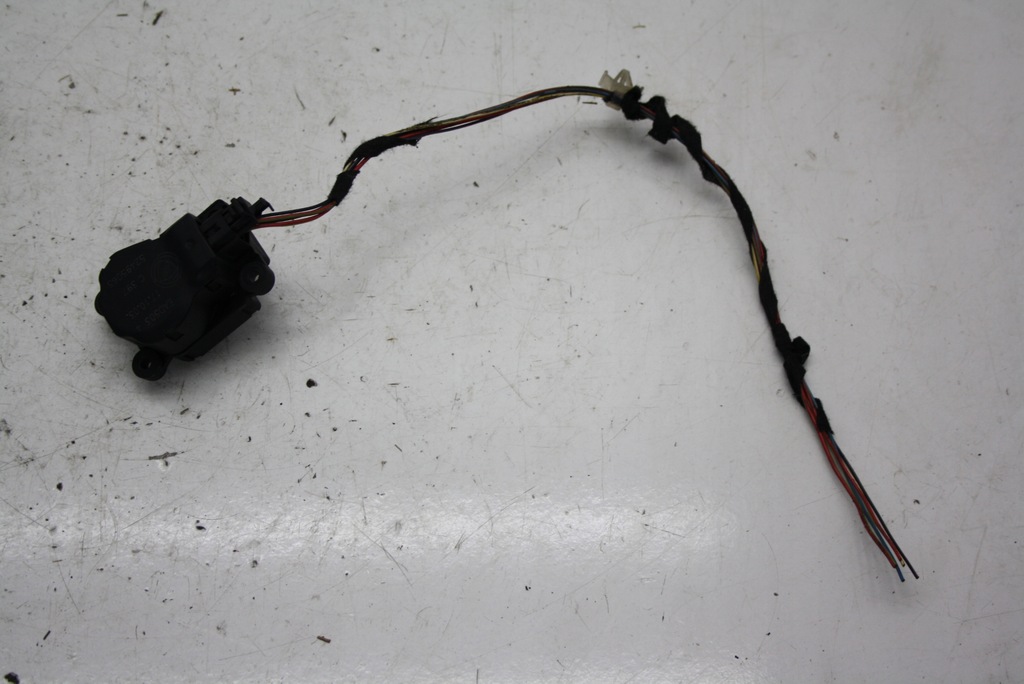 фото №1, Моторчик регулировки обдув вентилятор alfa romeo 147 52495065