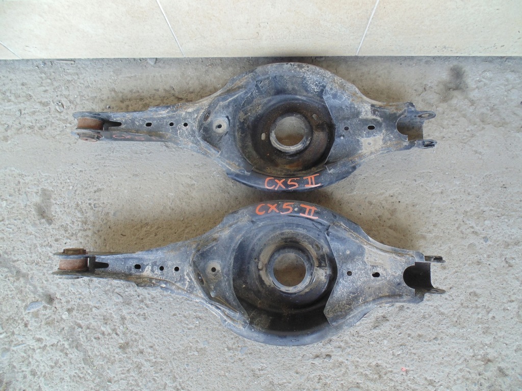 фото №1, Рычаг правый левый mazda cx5 ii 17r.