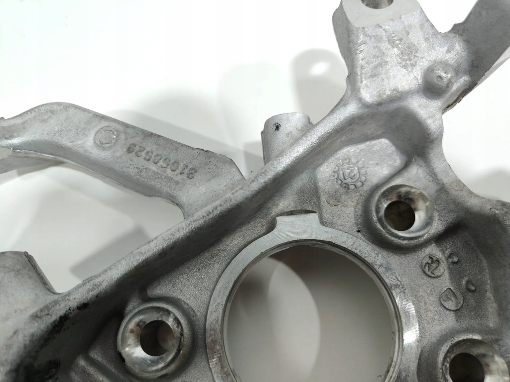 фото №8, Volvo s90 v90 ii поворотный кулак левый задняя nowa оригинальный номер !!