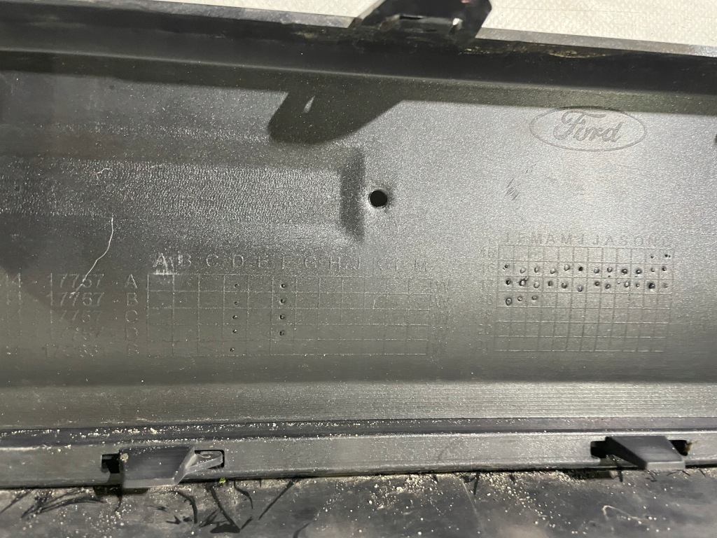 Ford kuga mk2 lift бампер перед 16-19 rok pdc sprysk Оригінал