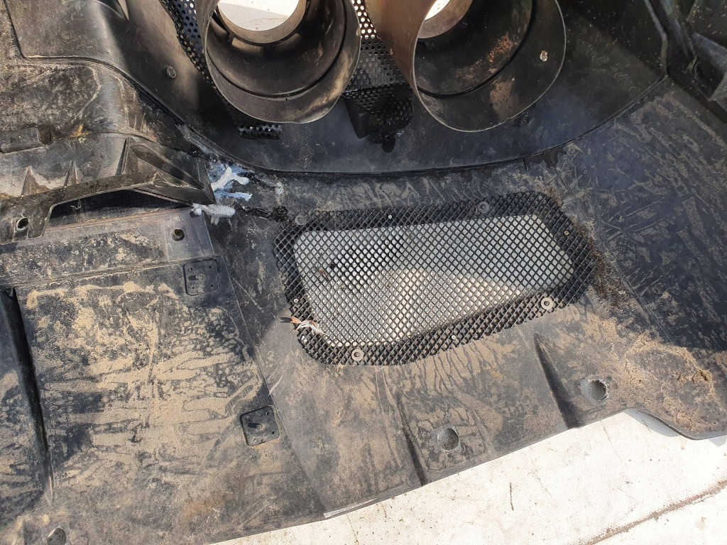 Ferrari f12 berlinetta бампер задний  задний выхлоп с Разборки