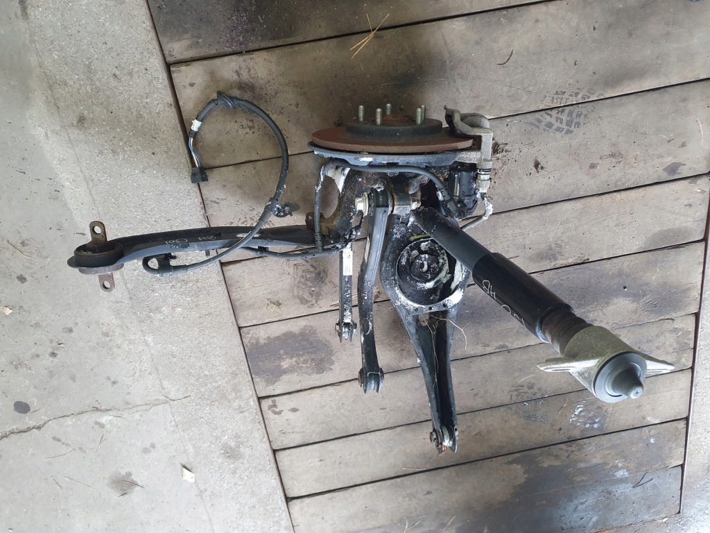 фото №1, Hyundai i30 iii hb підвіска задня праве комплект важелі ступиця