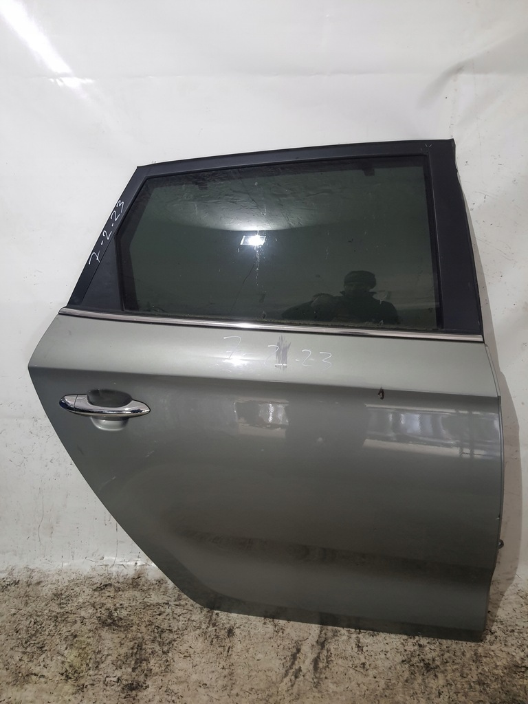 фото №1, Kia carens iv 12-19 дверь правое задняя