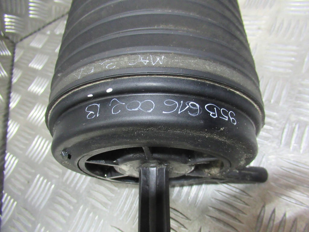 фото №8, Пневмоподушка подушка пневматична задня задня ліва права macan 95b 95b616001b