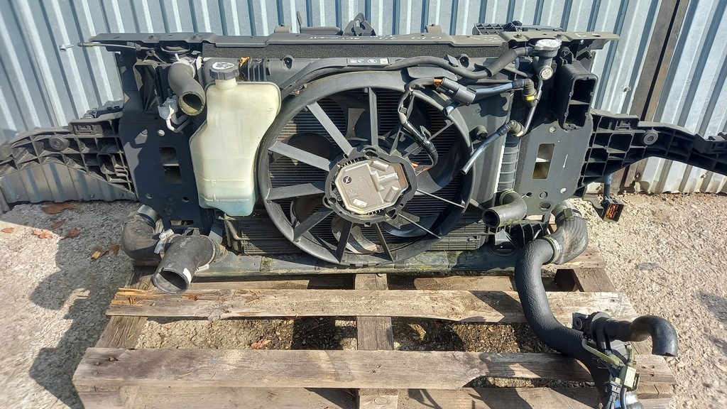 фото №5, Hyundai genesis g70 2,0 tgdi pas передній радіатор автоматична коробка передач