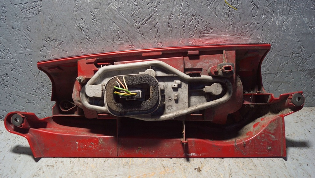 фото №11, Лампа лівий задня peugeot partner iii berlingo iii 9680608080 s1384