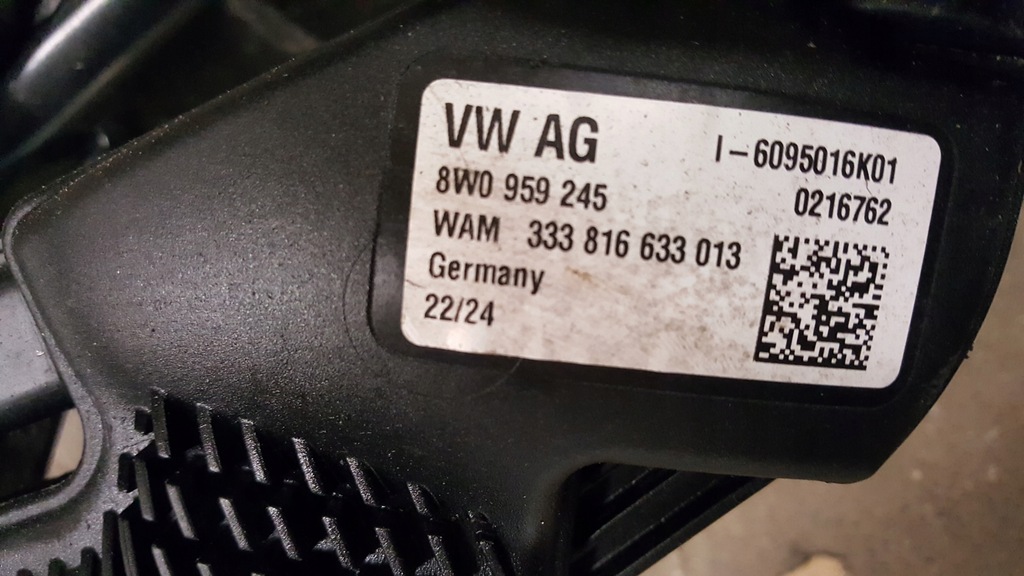 фото №8, Hak буксирувальний vw passat b9 kombi 3j0803881a