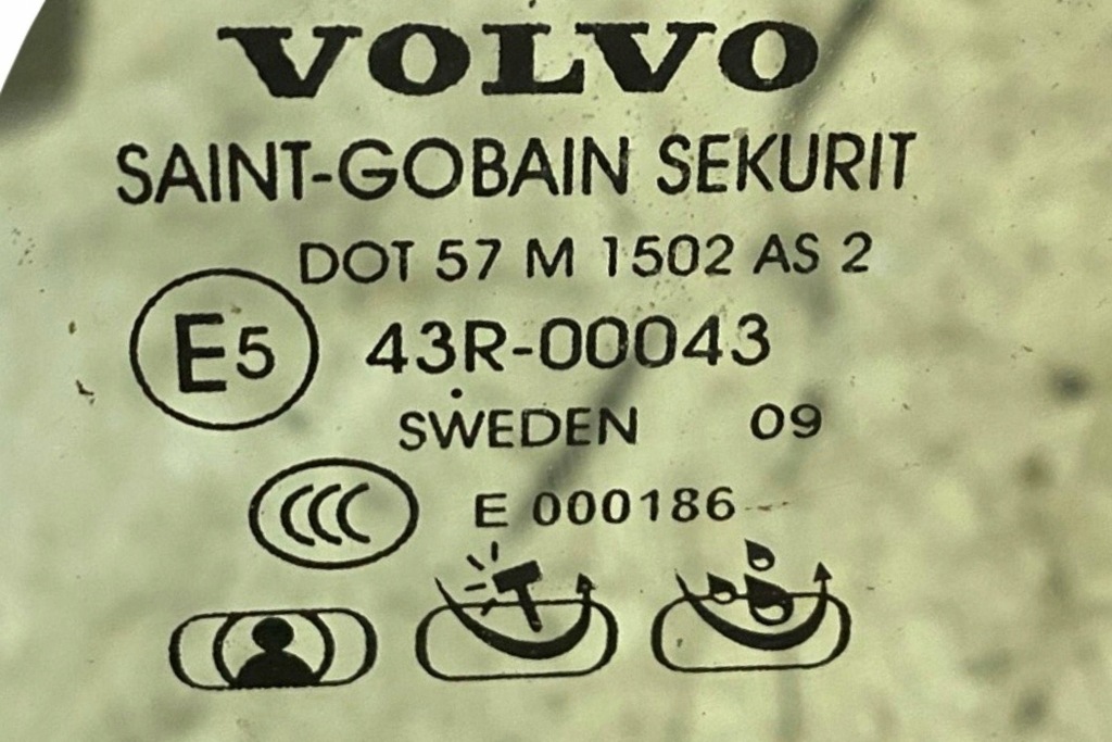 фото №8, Стекло правых передних дверь volvo xc70 ii 43r00043 3.0l бензиновый 210kw