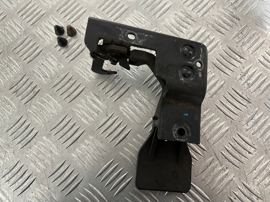 фото №4, Audi a3 8p lift 09-12 засувка капот 8p0823480a